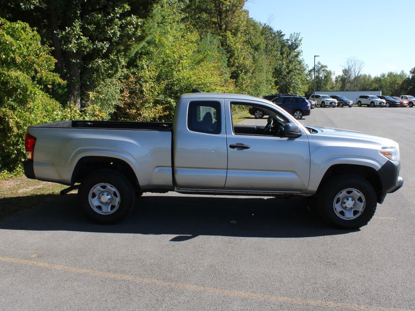 2017 Toyota Tacoma SR