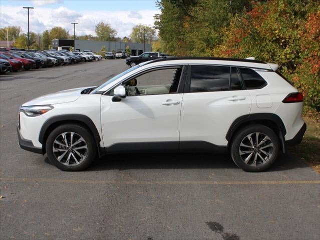 2024 Toyota Corolla Cross XLE