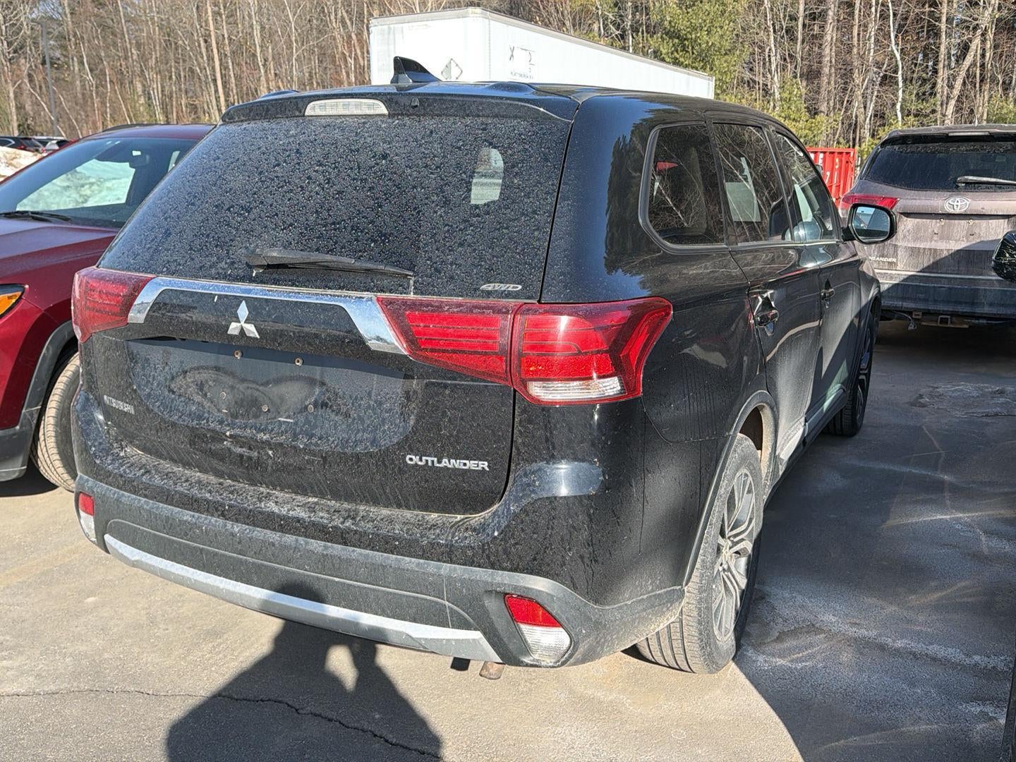 2017 Mitsubishi Outlander ES