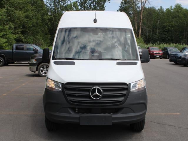 2025 Mercedes-Benz Sprinter Passenger Van 2500 Standard Roof I4 Diesel 144" RWD