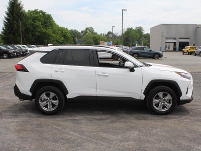 2025 Toyota RAV4 LE