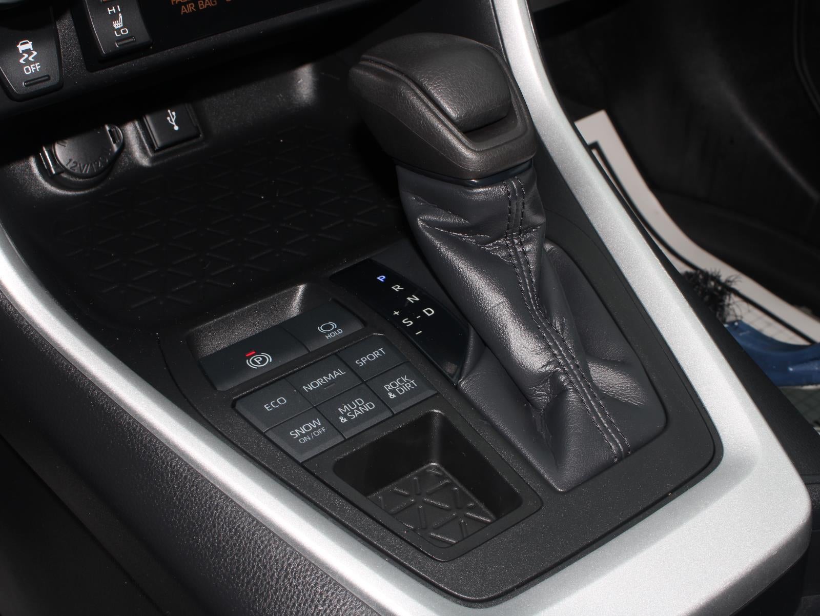 2020 Toyota RAV4 XLE All Wheel Drive Automatic