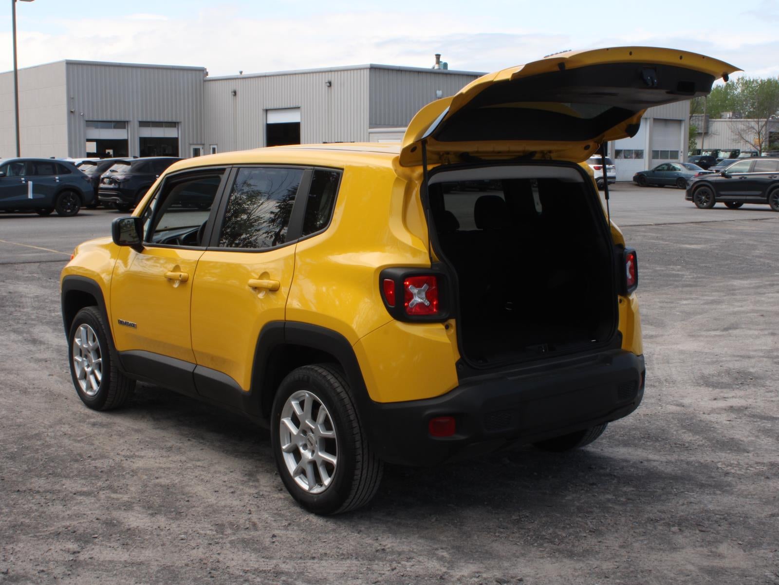 2023 Jeep Renegade Latitude