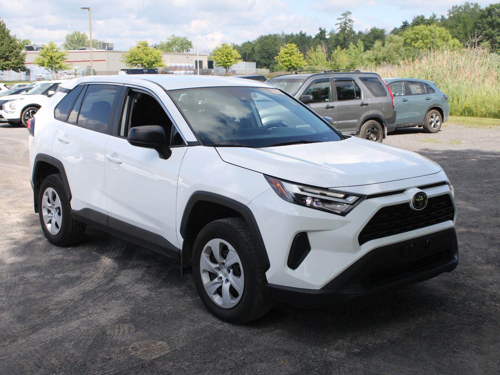 2025 Toyota Rav4 LE