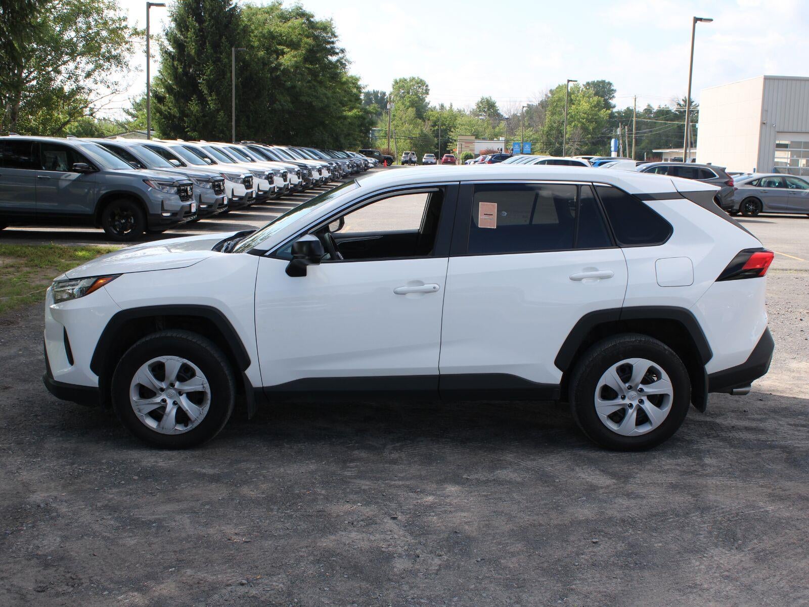 2025 Toyota Rav4 LE