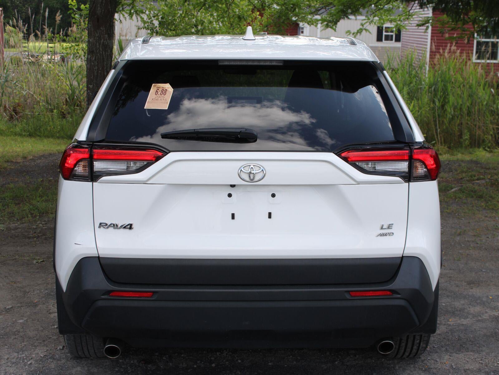 2025 Toyota Rav4 LE