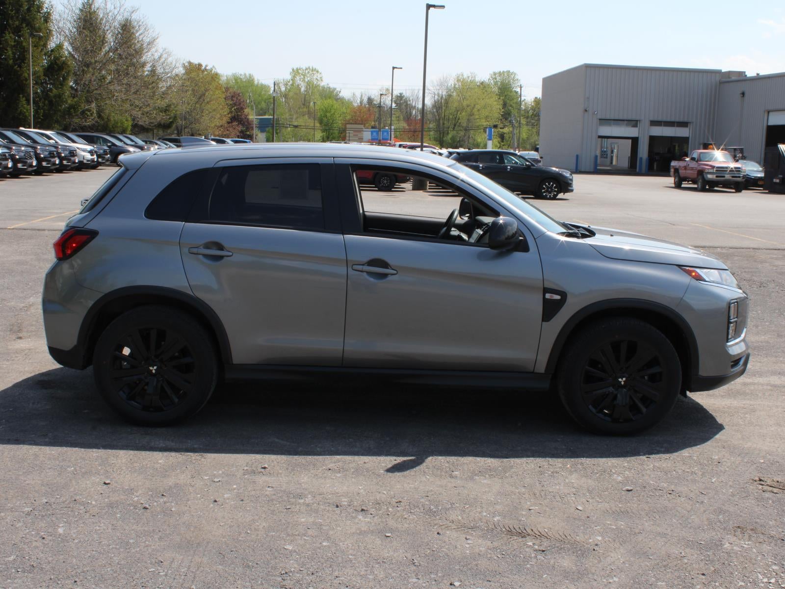 2024 Mitsubishi Outlander Sport LE