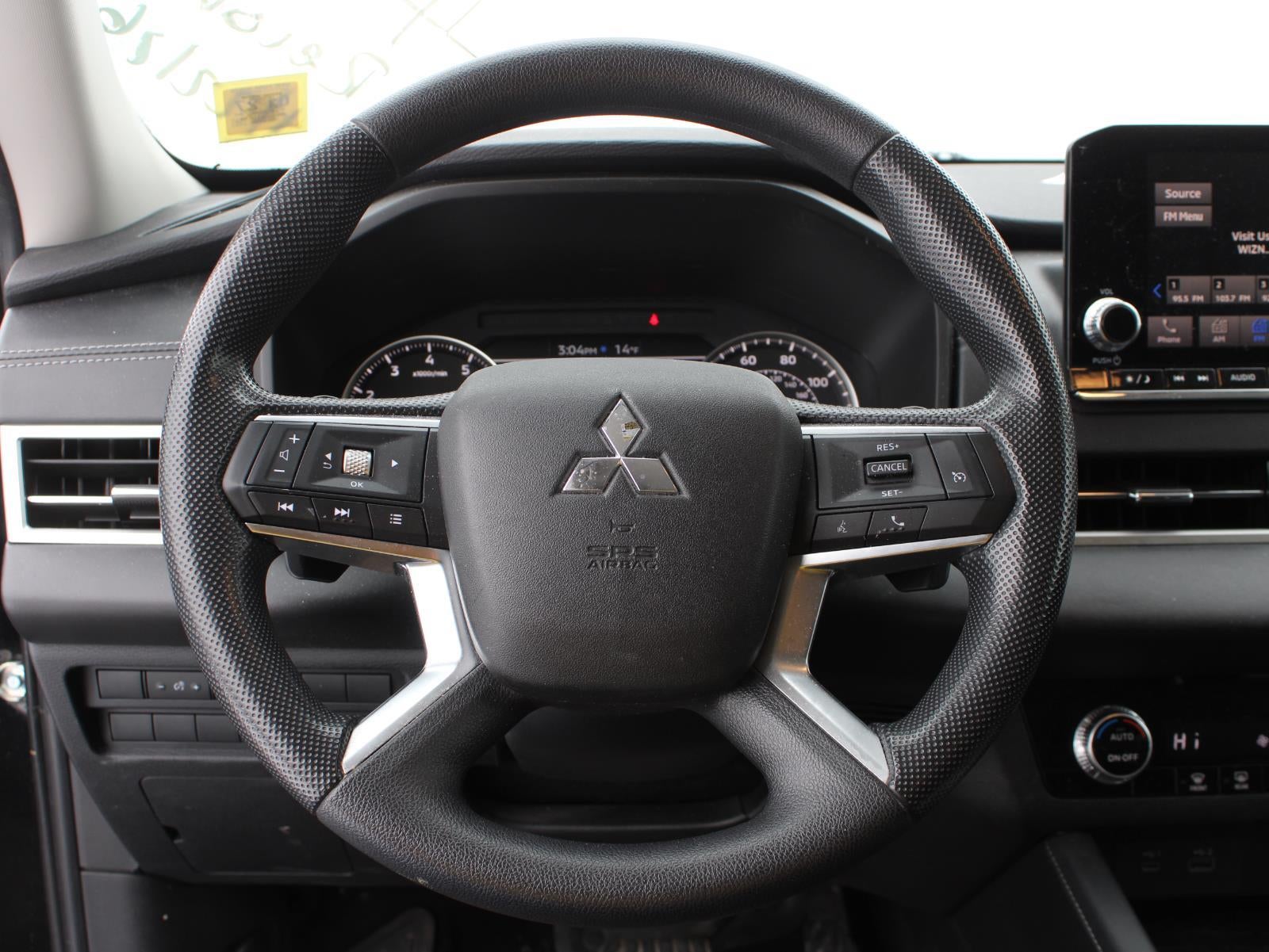 2022 Mitsubishi Outlander ES