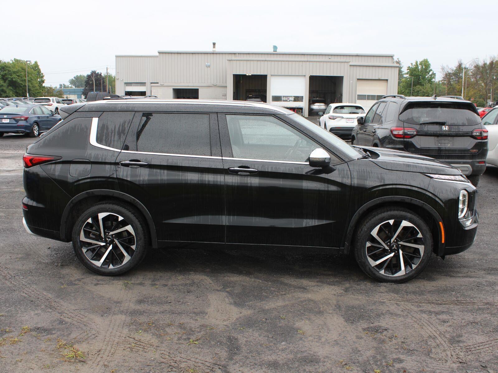 2022 Mitsubishi Outlander SEL