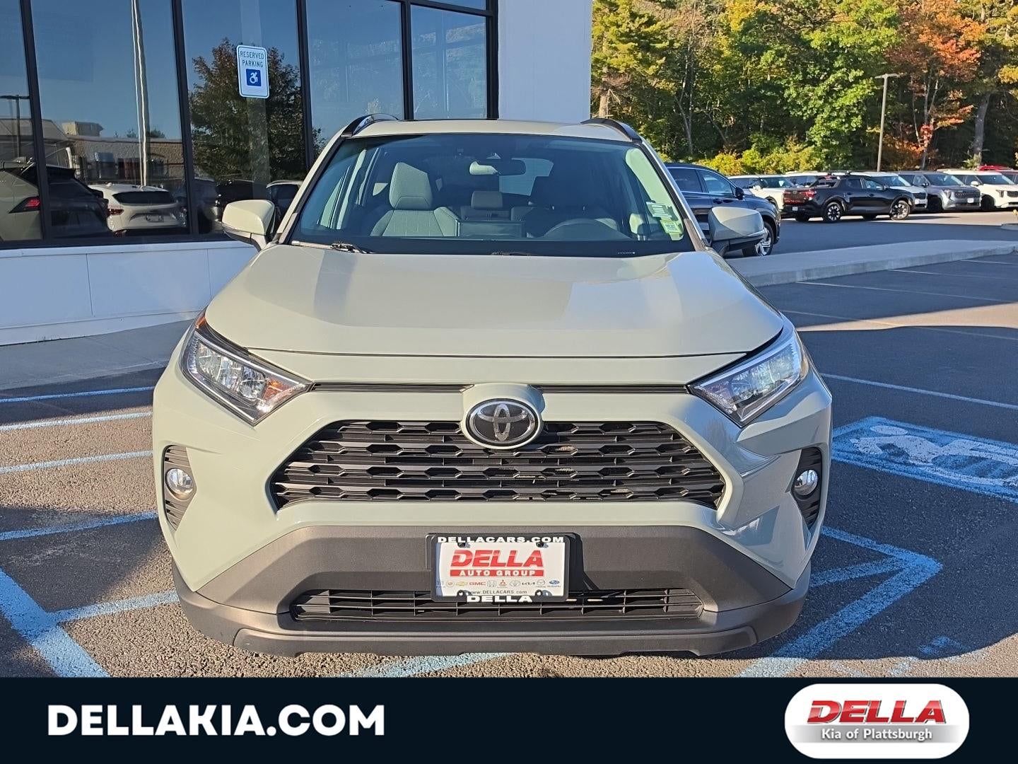 2020 Toyota RAV4 XLE