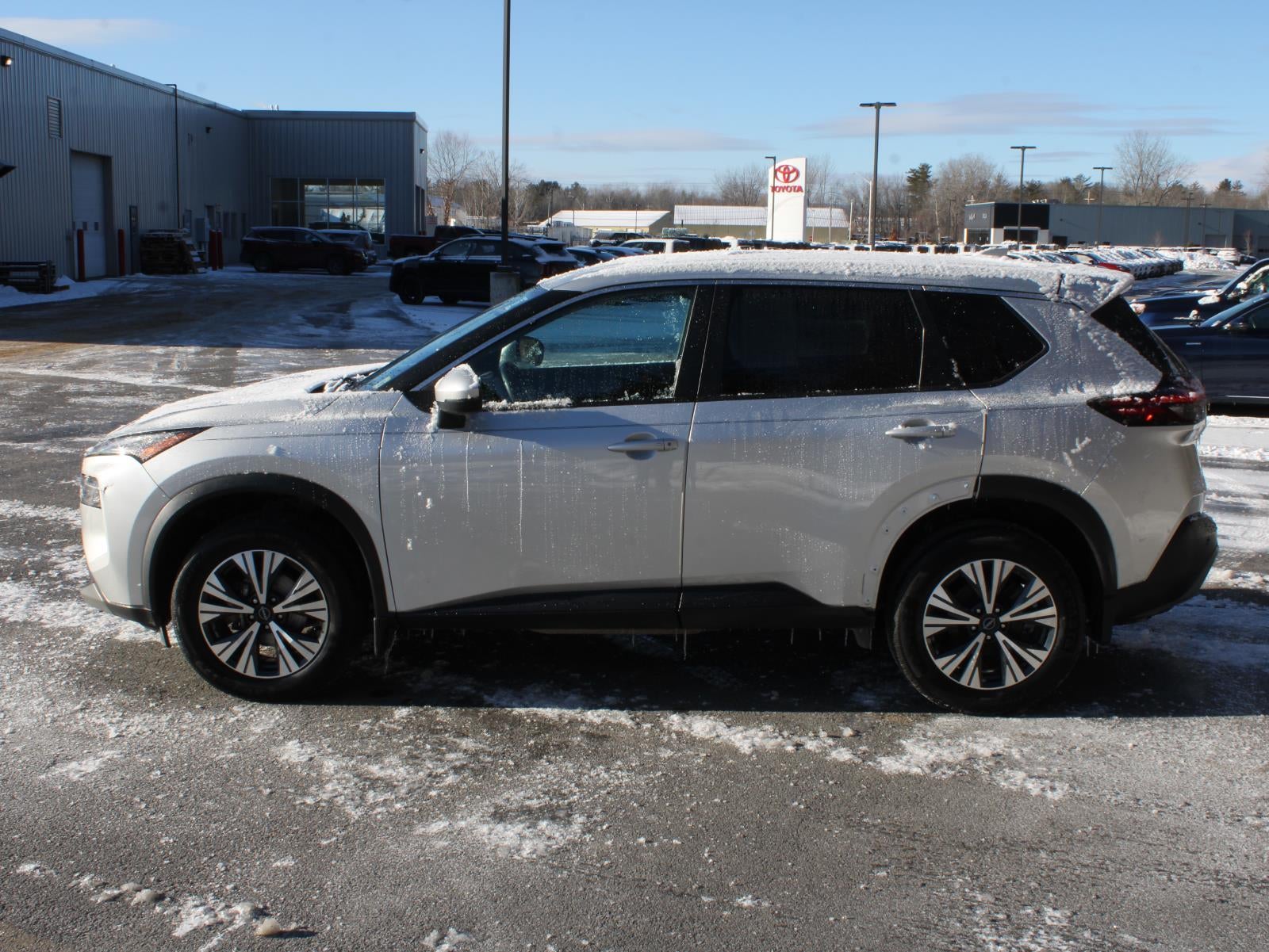 2022 Nissan Rogue SV