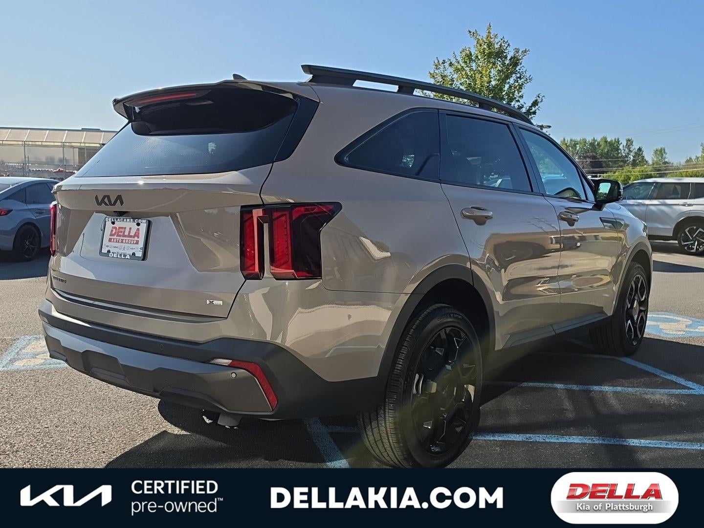 2025 Kia Sorento X-Line EX