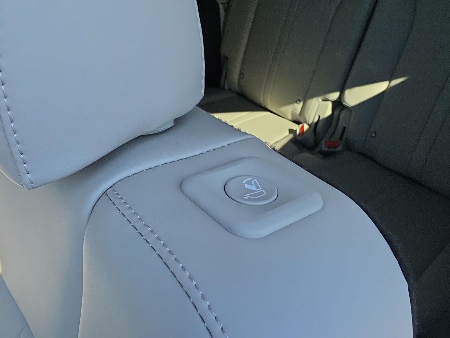 2025 Kia Sorento X-Line EX