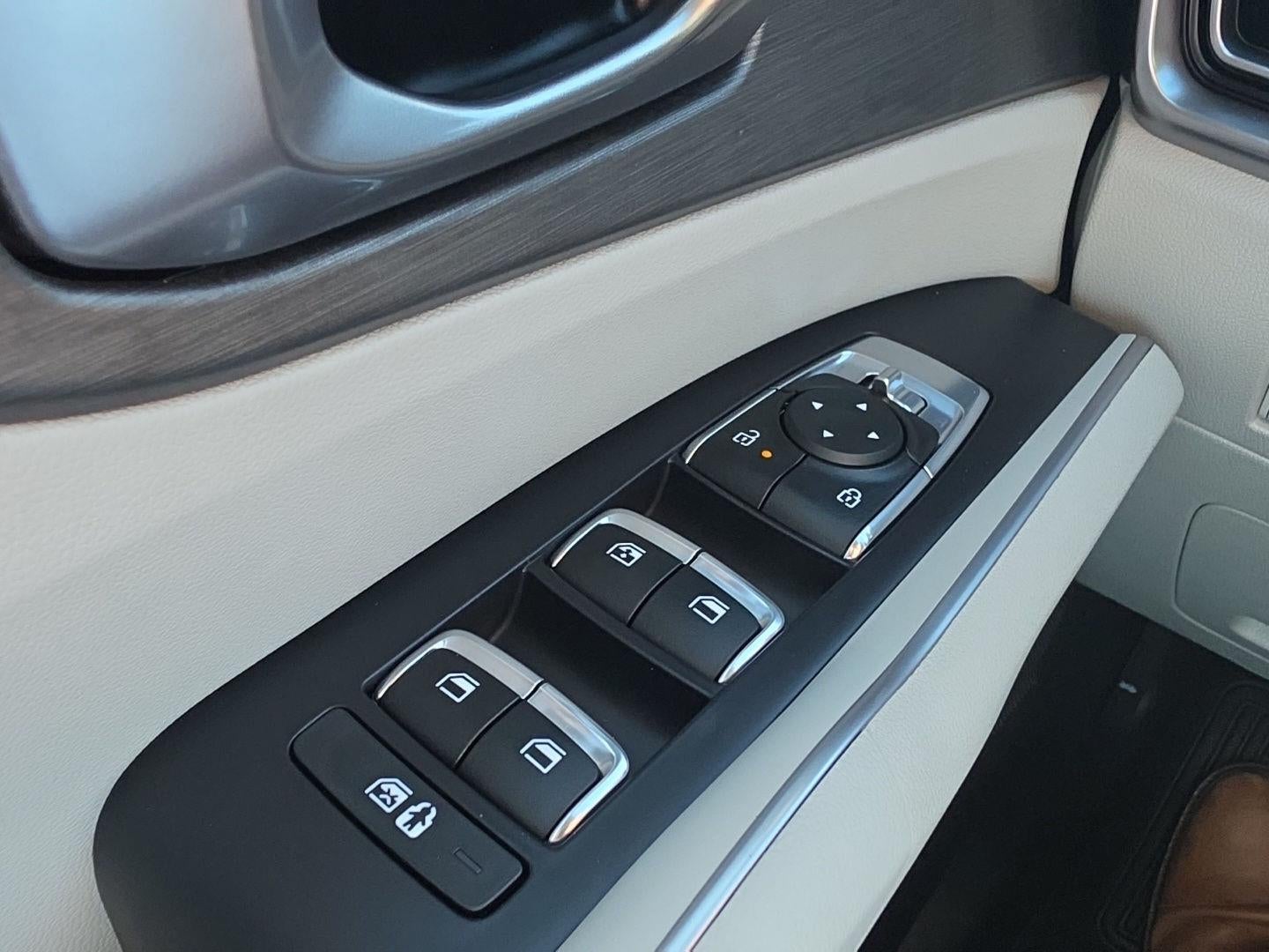 2025 Kia Sorento X-Line EX