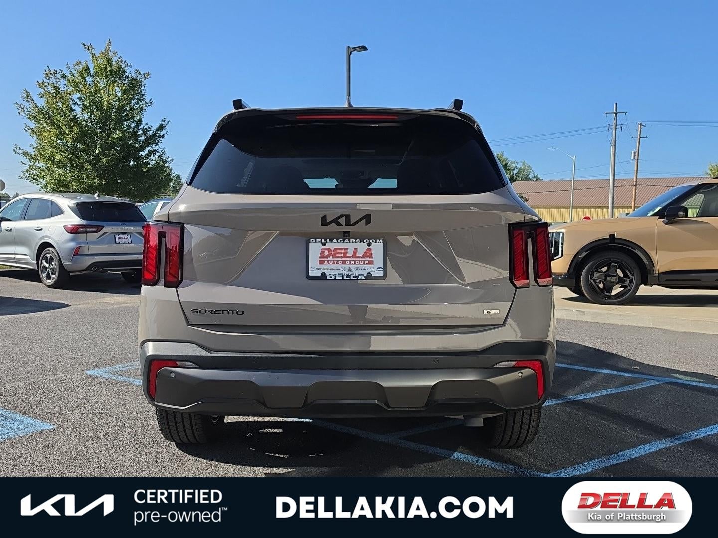 2025 Kia Sorento X-Line EX
