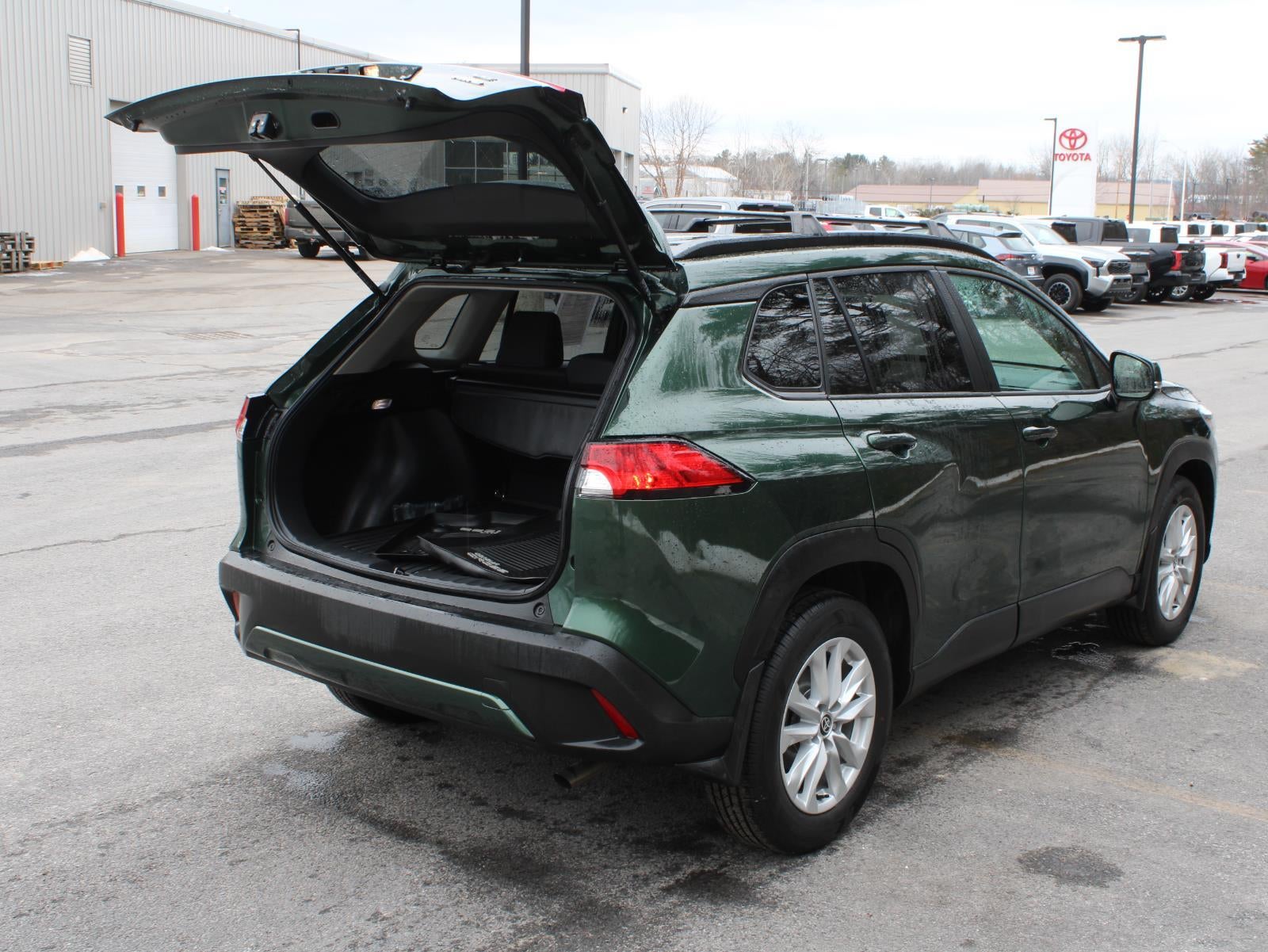 2023 Toyota Corolla Cross LE