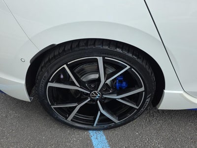 2024 Volkswagen Golf R Base