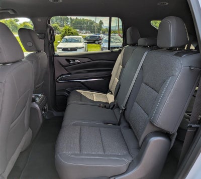 2024 Chevrolet Traverse LS
