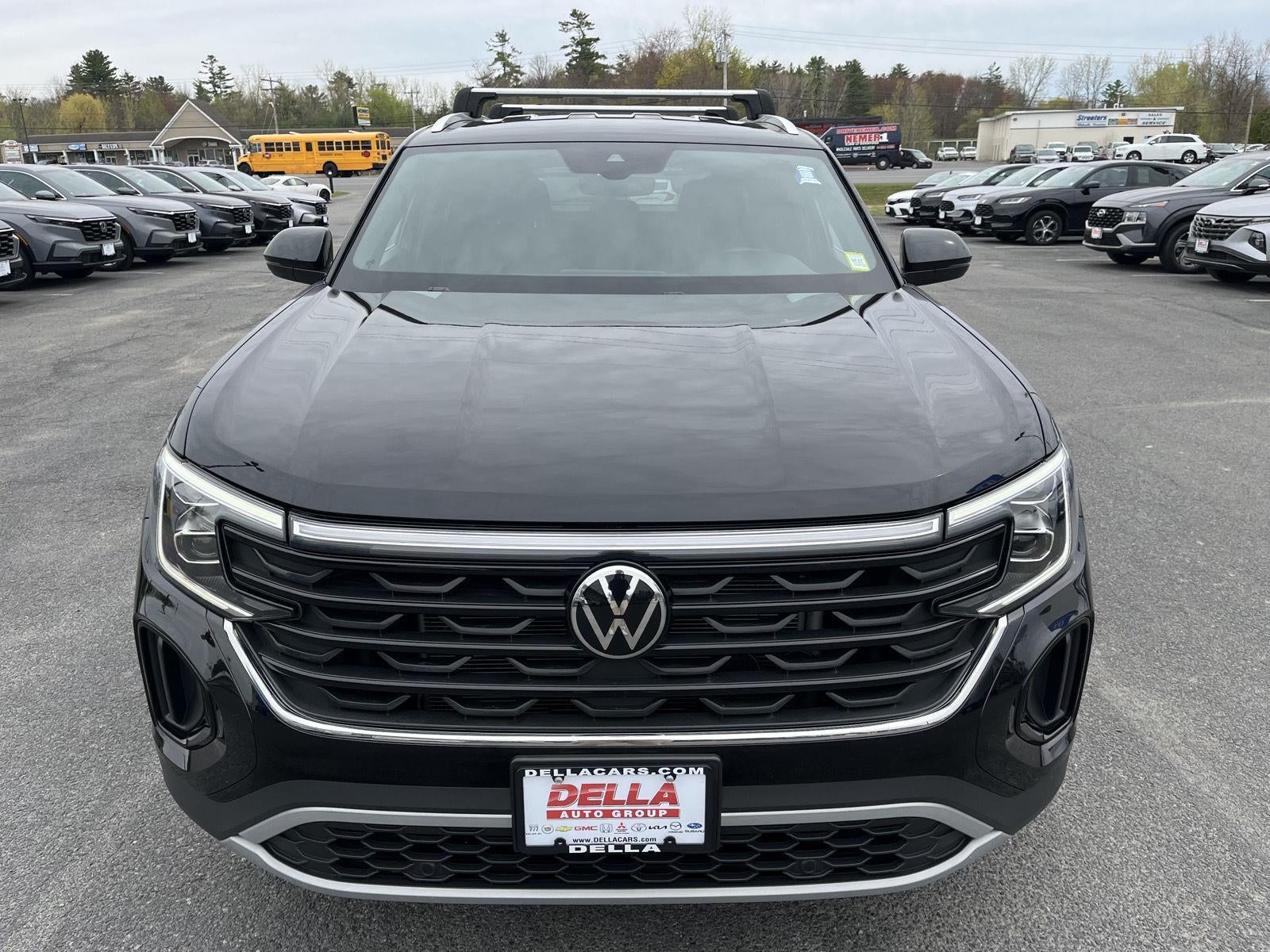 2024 Volkswagen Atlas Cross Sport 2.0T SE
