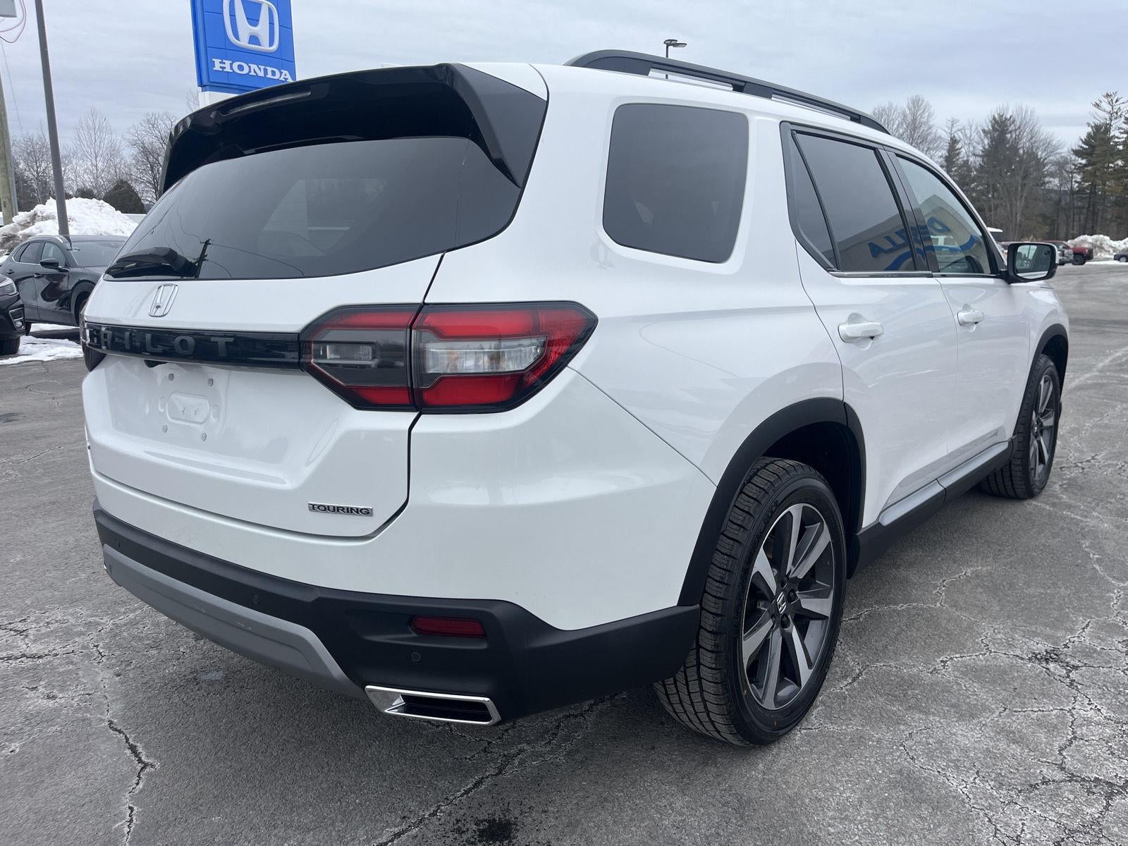 2023 Honda Pilot Touring