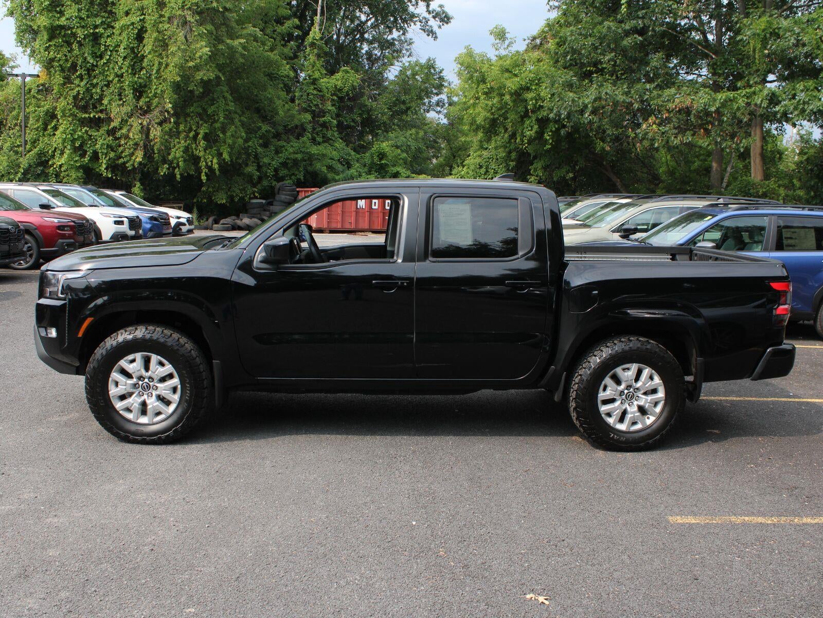 2024 Nissan Frontier SV