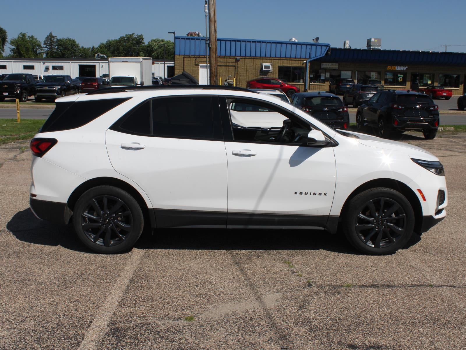 2023 Chevrolet Equinox RS