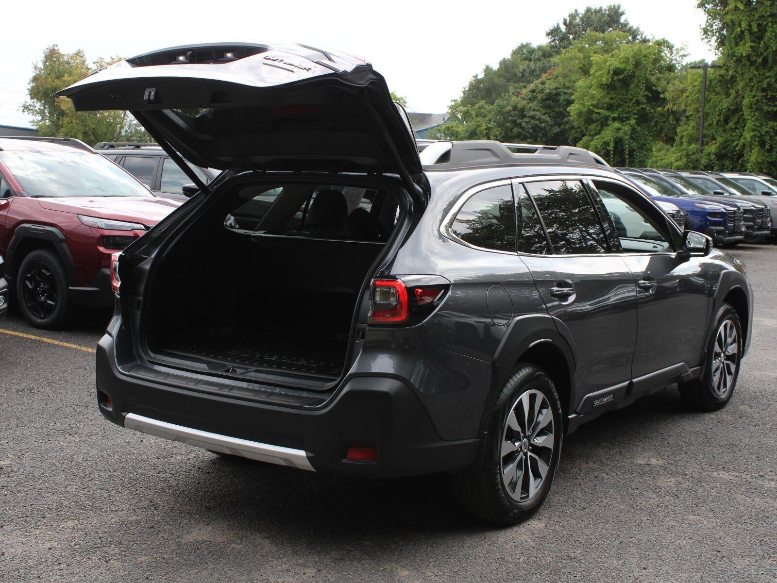 2025 Subaru Outback Touring