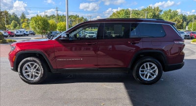 2022 Jeep Grand Cherokee L Laredo