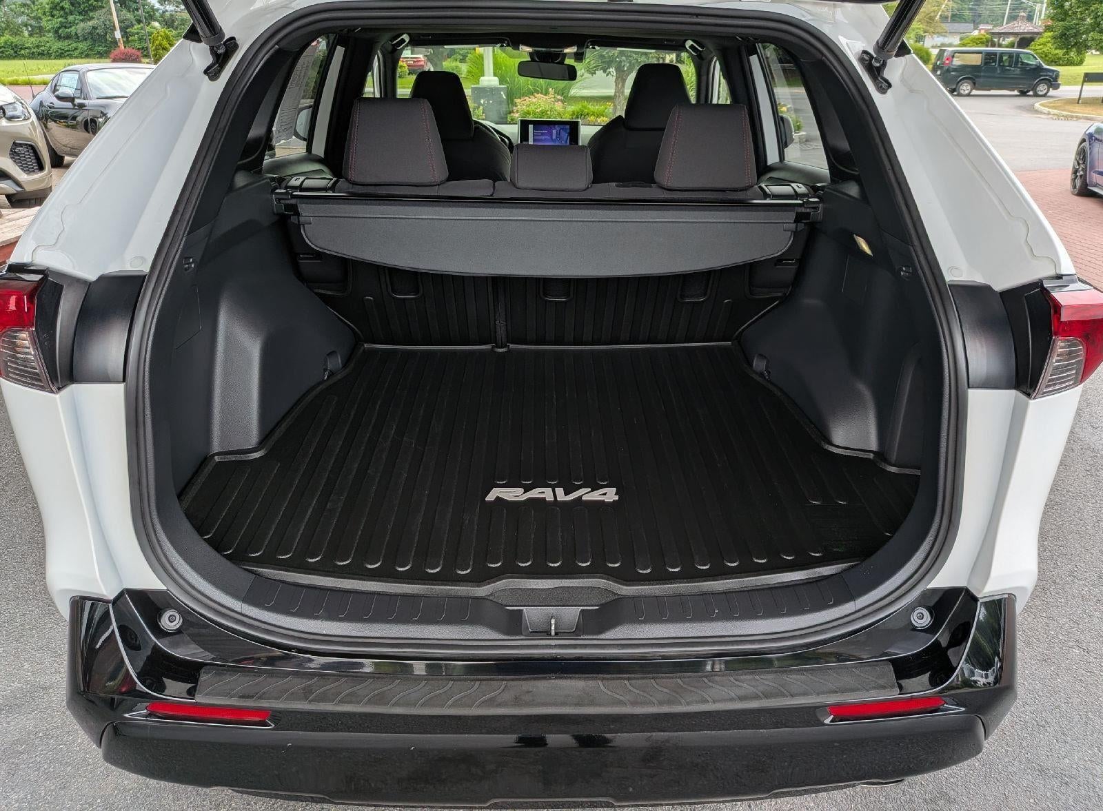 2023 Toyota RAV4 Prime SE