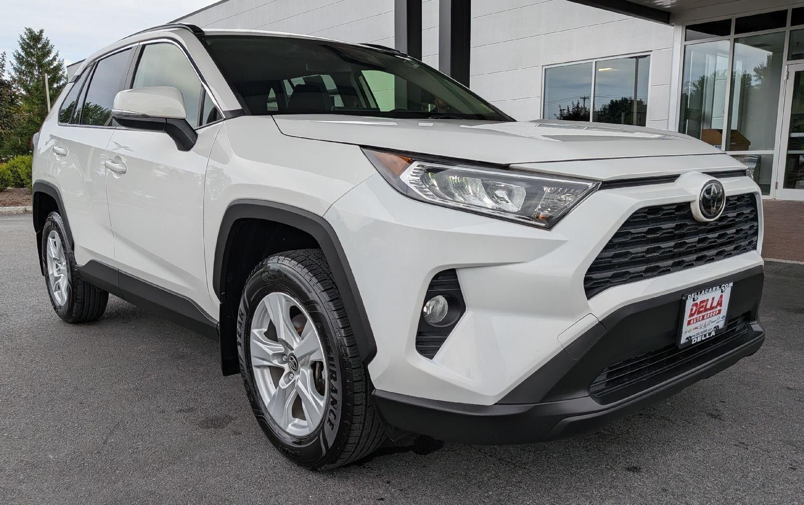 2020 Toyota RAV4 XLE
