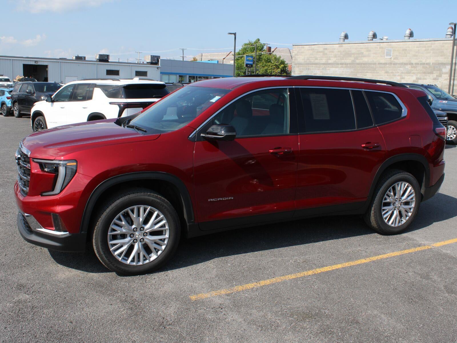 2025 GMC Acadia Elevation