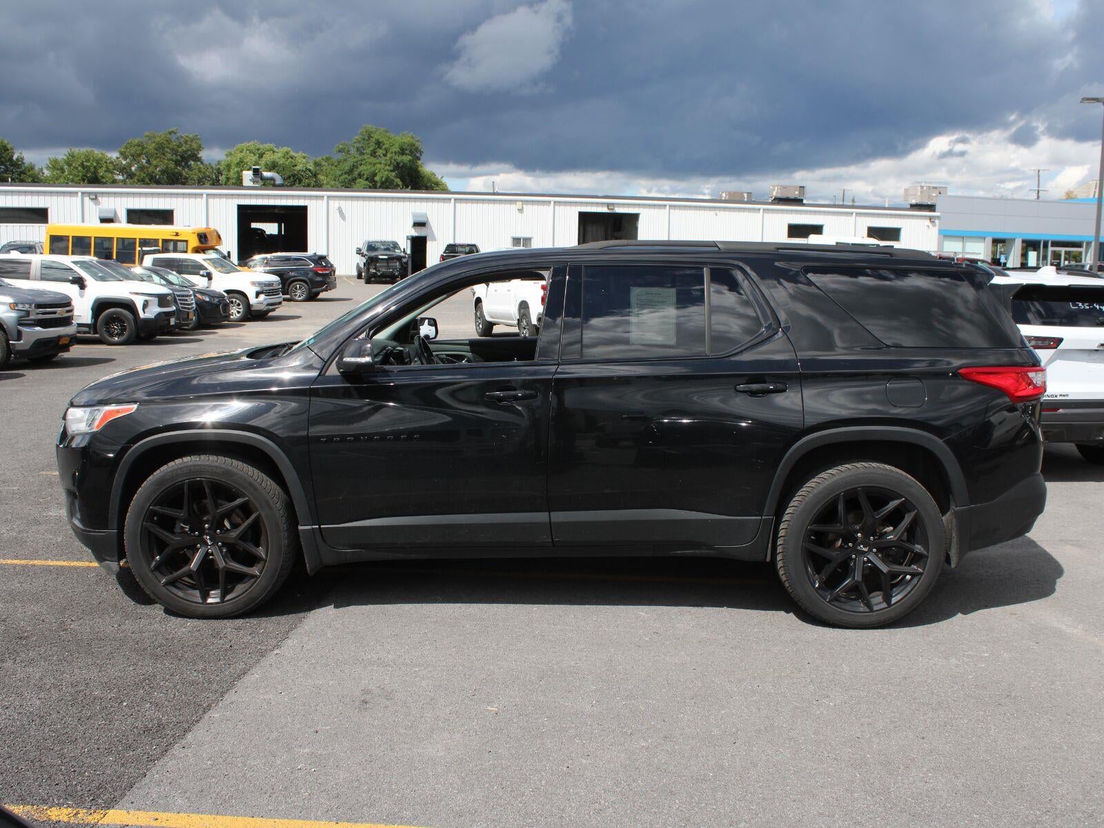 2021 Chevrolet Traverse RS