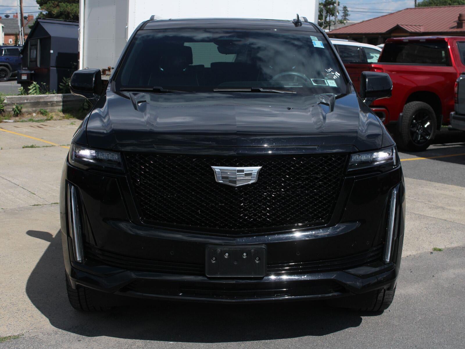 2023 Cadillac Escalade Sport