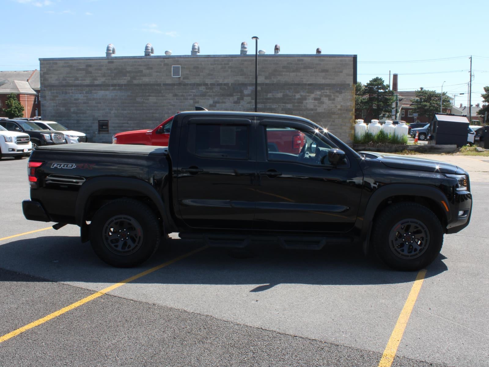 2025 Nissan Frontier Crew Cab PRO-4X 4x4
