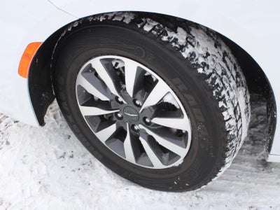 2023 Chrysler Pacifica Hybrid Limited