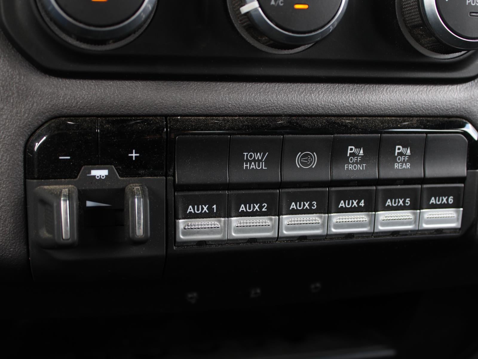 2023 RAM 2500 Big Horn Crew Cab 4x4 6'4" Box