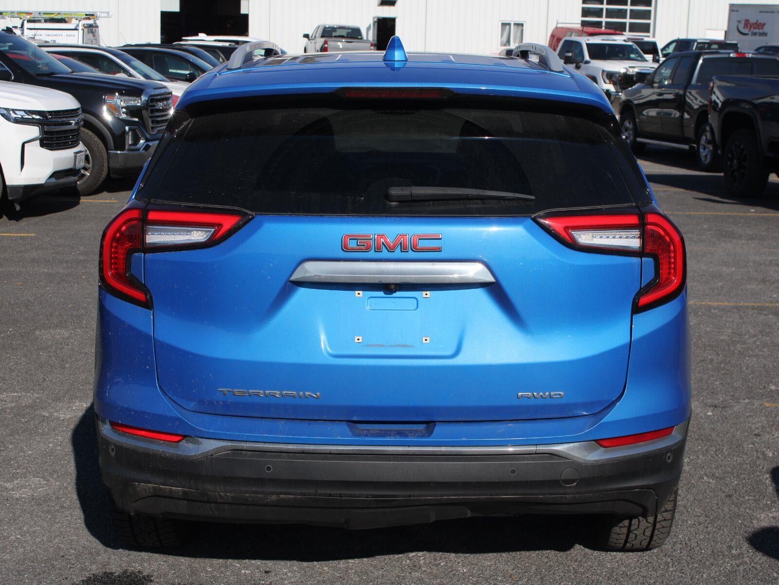 2024 GMC Terrain SLT