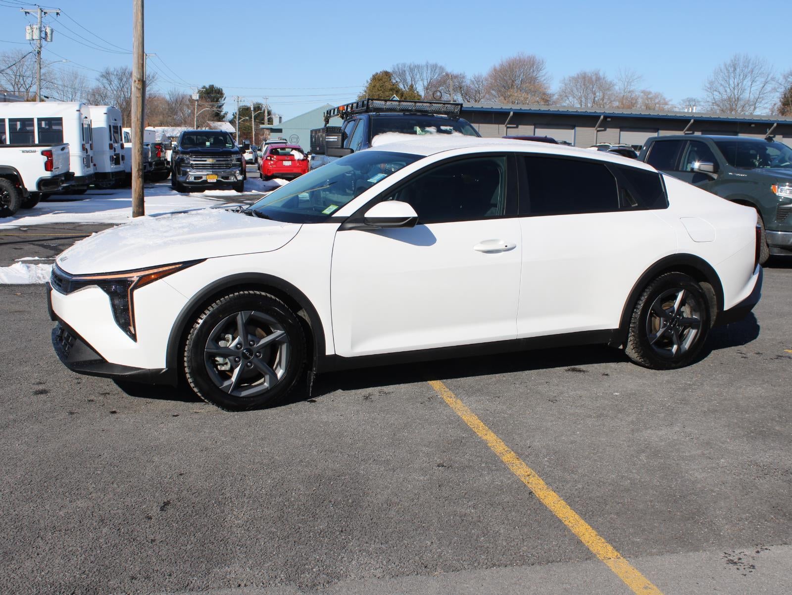 2025 Kia K4 LXS