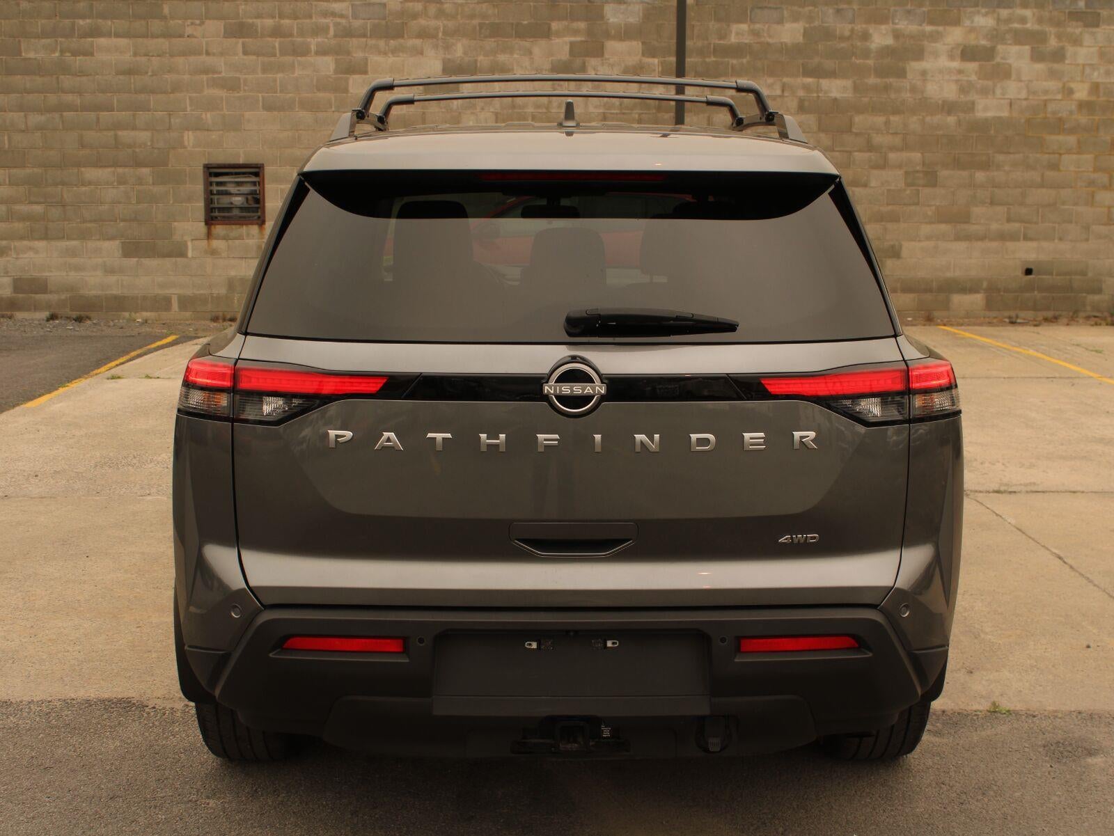 2025 Nissan Pathfinder SV 4WD